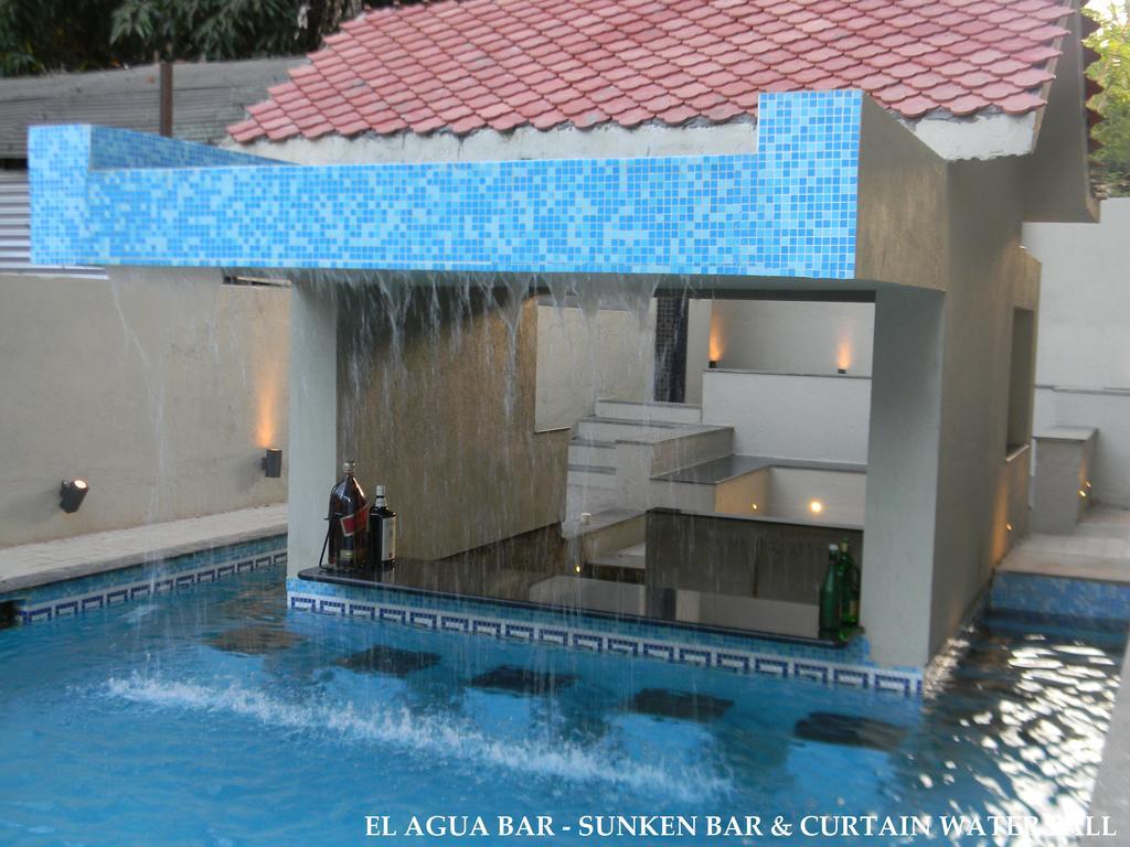 Resort De Crossroads Calangute Buitenkant foto