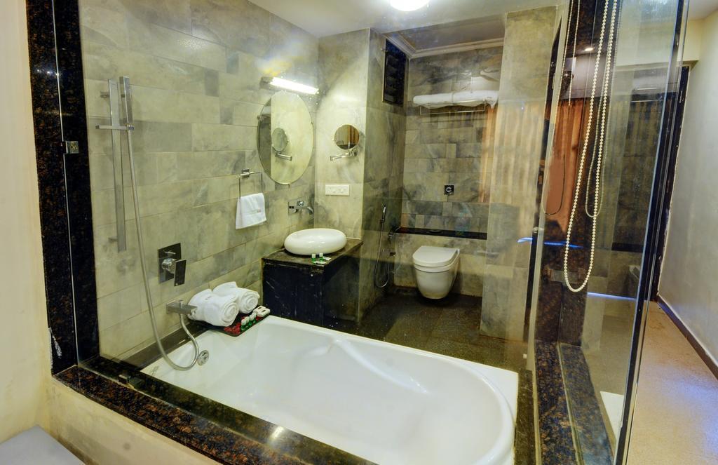Resort De Crossroads Calangute Buitenkant foto
