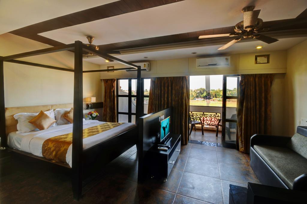 Resort De Crossroads Calangute Buitenkant foto