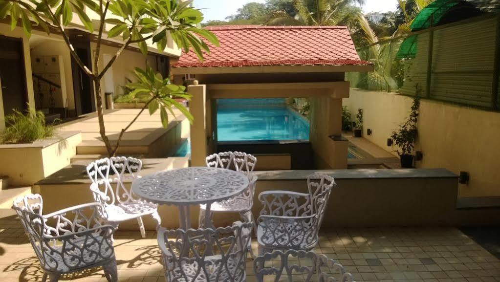 Resort De Crossroads Calangute Buitenkant foto