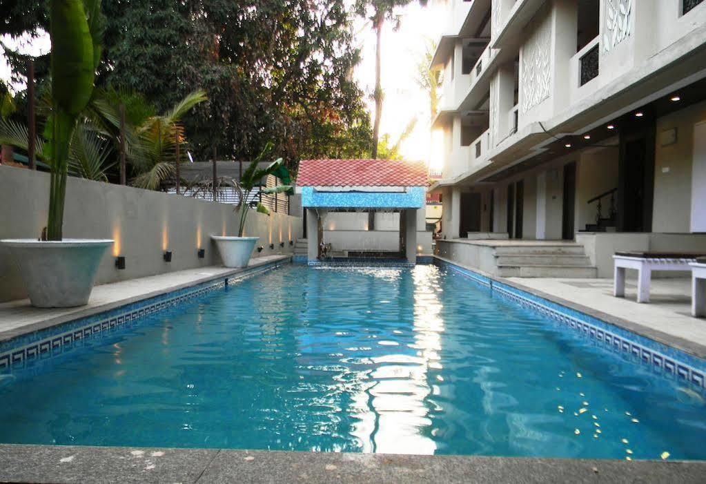 Resort De Crossroads Calangute Buitenkant foto