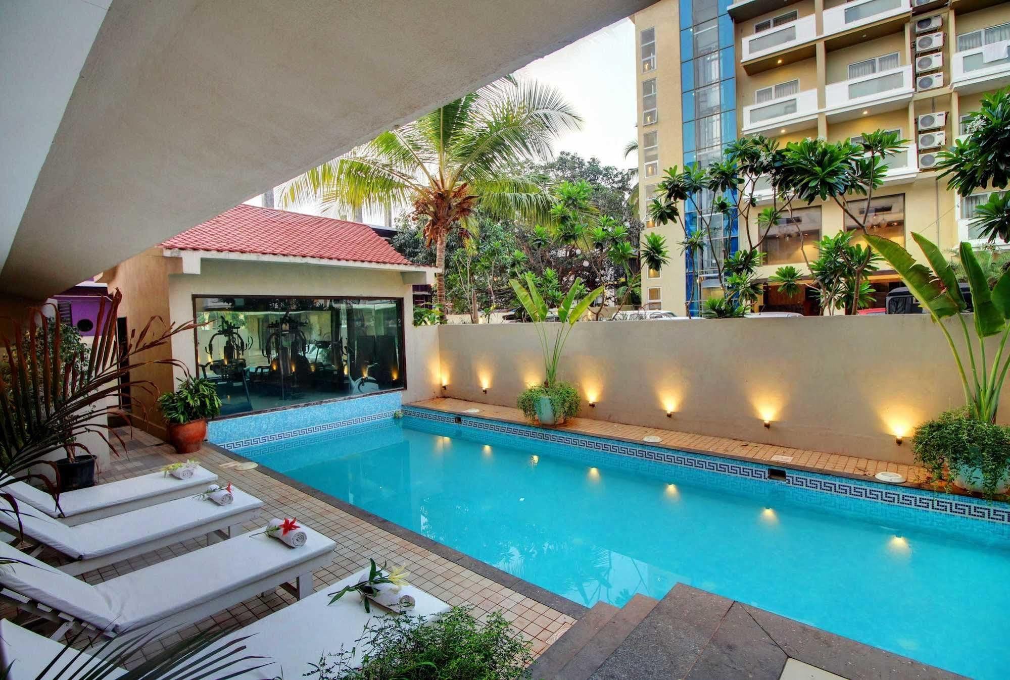 Resort De Crossroads Calangute Buitenkant foto